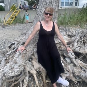 Meet your Posher, Cindy